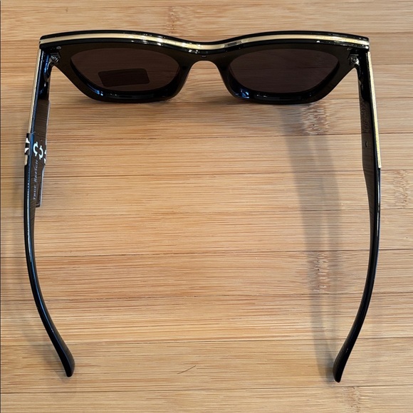 Brand New True Religion Black Oversized Square Cat Eye Sunglasses Gold Tone Logo main image 5